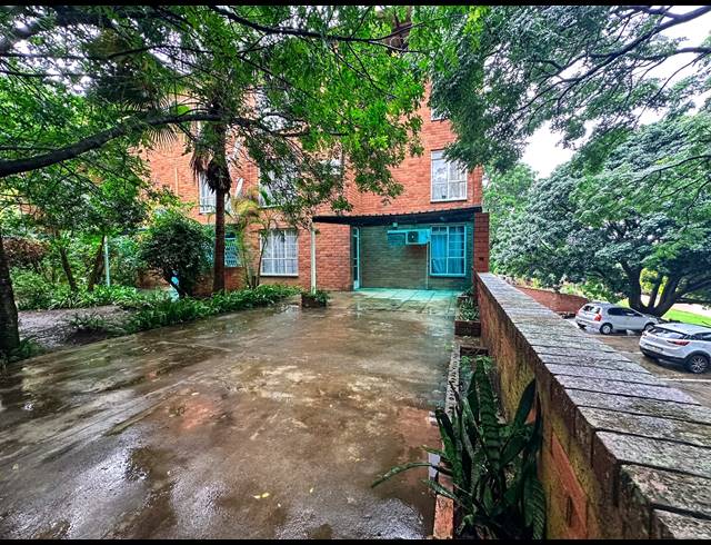 2 BEDROOM APARTMENT FOR SALE IN FAIRVIEW